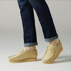 Clarks Wallabees/Wedge Suede Boots